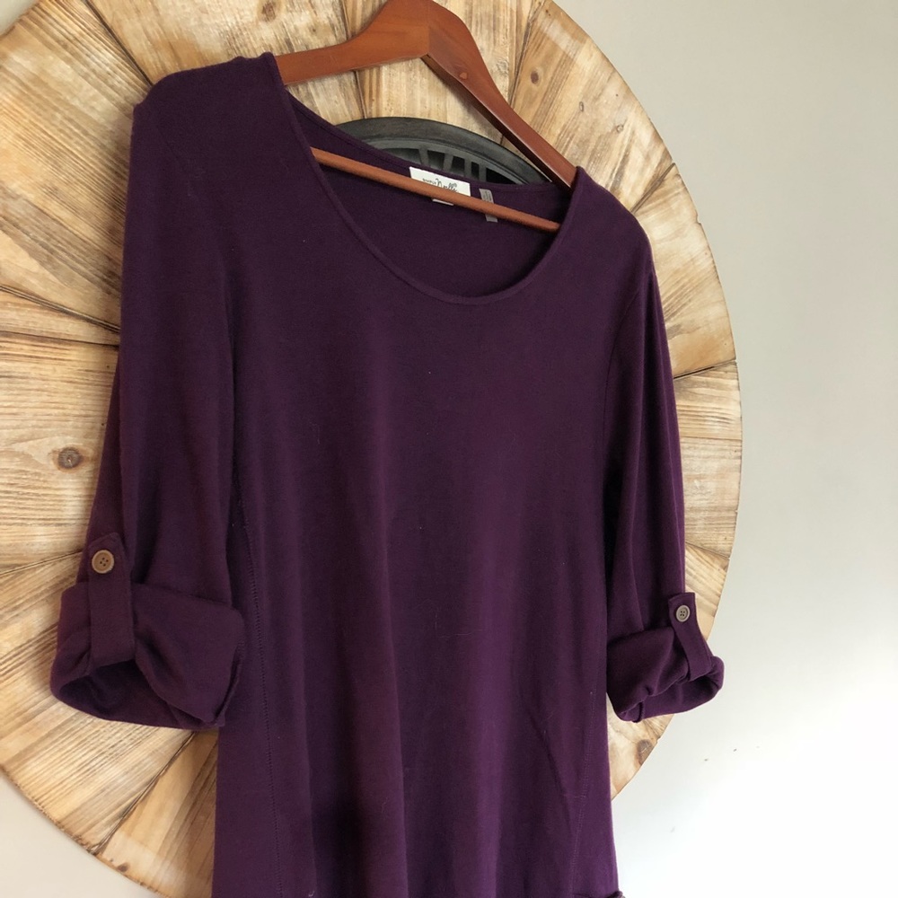 Purple tunic. EUC. Size S/M fits an 8-10.